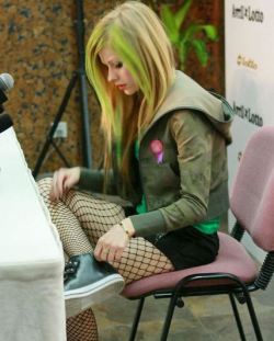 Avril Lavigne: My Guilty Pleasure