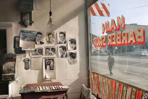 joeinct:Main Barber Shop, Photo by Fred Herzog