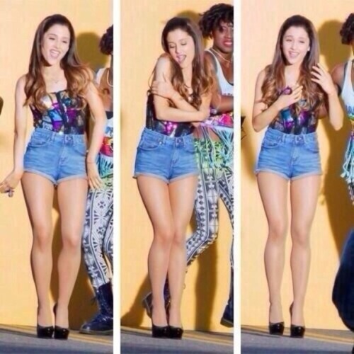 arianagrandetights:Ariana in jean shorts and pantyhose