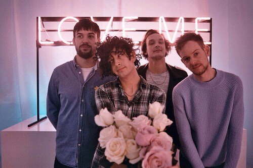 healysquads:  Prt 2 to here’s some flowers love
