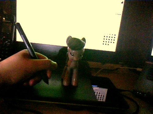 Octavia, get off, I needa work on your Halloween update picture…
