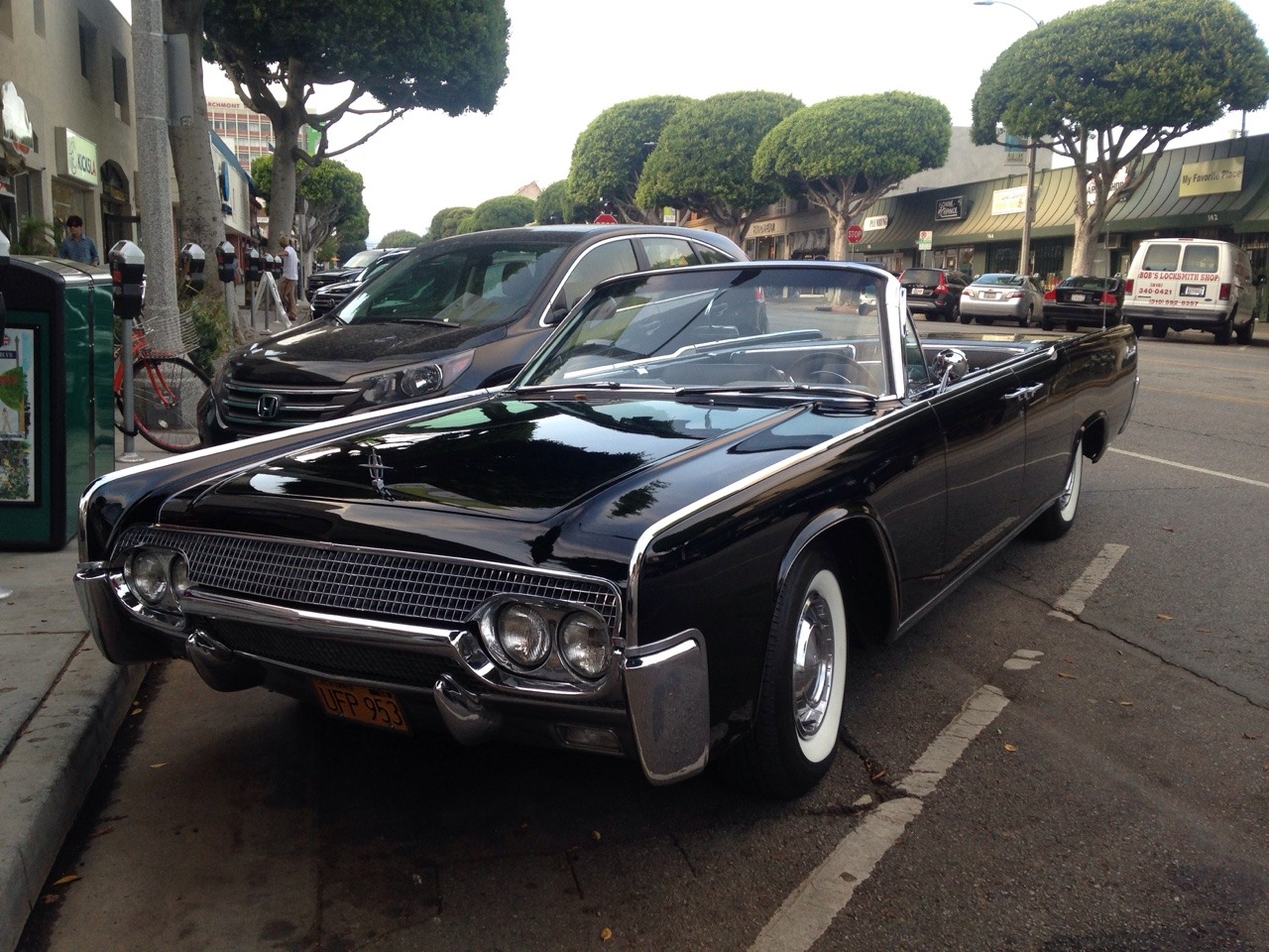 politicatacus:  1961 Lincoln Continental  