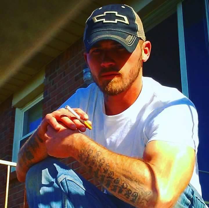 redneckinohio:  This Str8 redneck from Ky is looking for faggots to pay their faggot