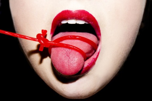 seriouslysensuous:  Dezire’s unspoken desires !
