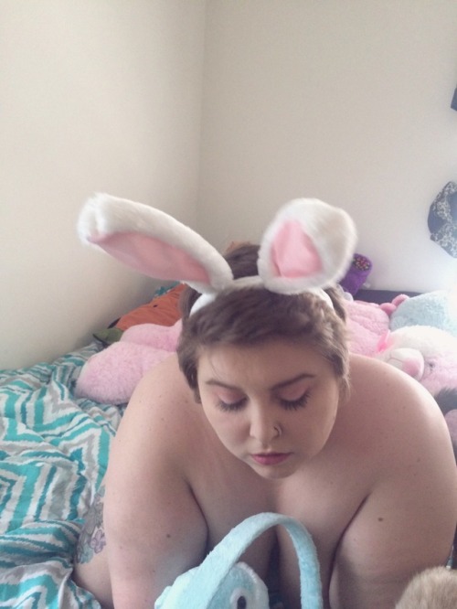 bigpiggies:  dirtydisgustingangel: You can’t tell me I’m not the cutest little bunny Easter is over but it’s still a good time to reblog this