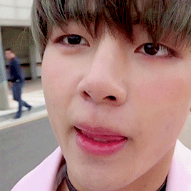 hugtae:the cutest!