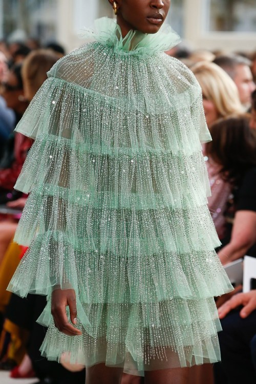 runway-report:Details at Valentino RTW S/S 2019