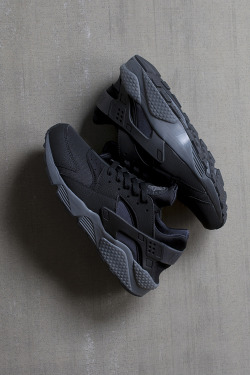 phuckindope:  Nike Huarache’s