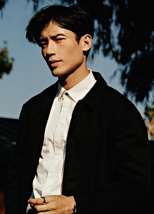 manny-jacinto:MANNY JACINTO for BUSTLE (2021) “Asian males weren’t thought of as good-looking when I