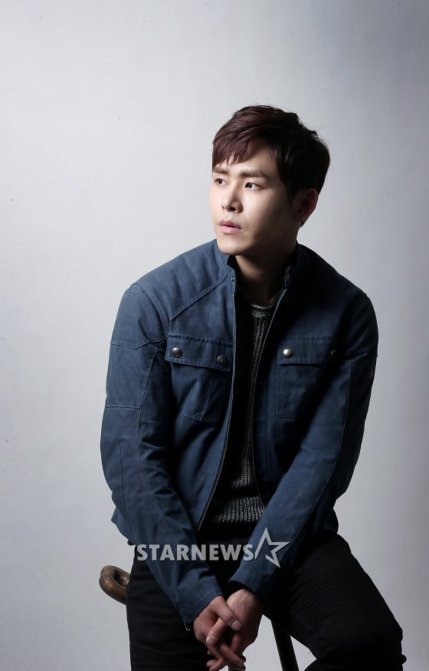 160316 HY promoting his movie debut ‘HIYA’ (cr starnews)