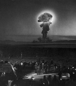 Vintagelasvegas: Atomic Test, Yucca Flat, March 1953 J. R. Eyerman Miss Atomic Bomb