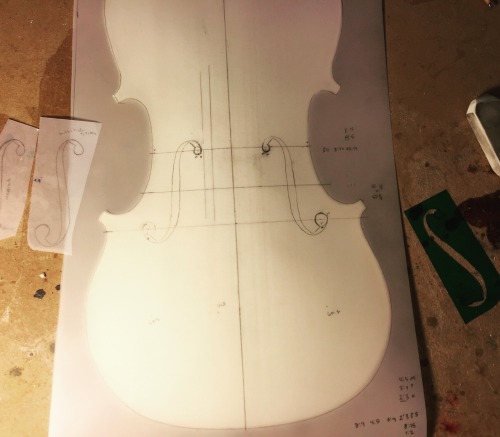 azureviolins:Math, math, math. Laying out sound holes based on harmonic and geometric proportions. P