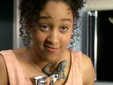 90skindofworld:  Tia &amp; Tamera on Are You Afraid of the Dark?