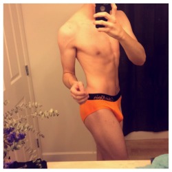 everyonesfavoritegayguy:  Calvins in bright orange 