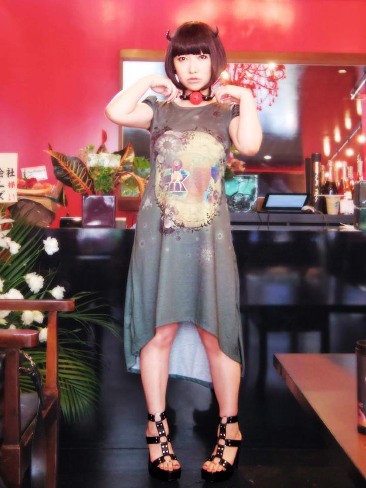 omikero:  グラフィックデザインをされたDORAさん　（https://www.facebook.com/dorachang94）に