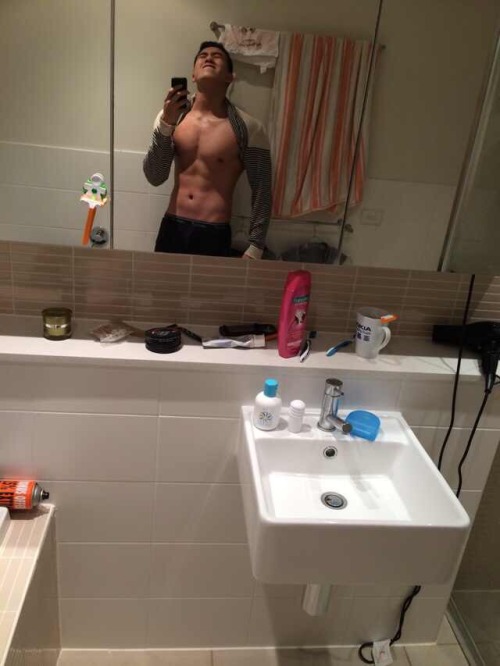 https://gaykoreandude.tumblr.com/post/126103951918