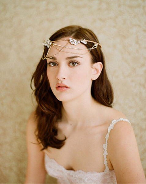 yourcocomelody: Beautiful wedding headpieces!!