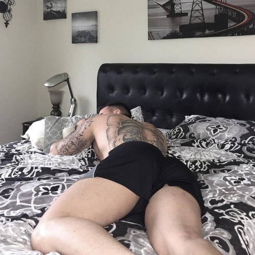 bigmalepecs:  Joshua Andrew (@joshua_andrew87)