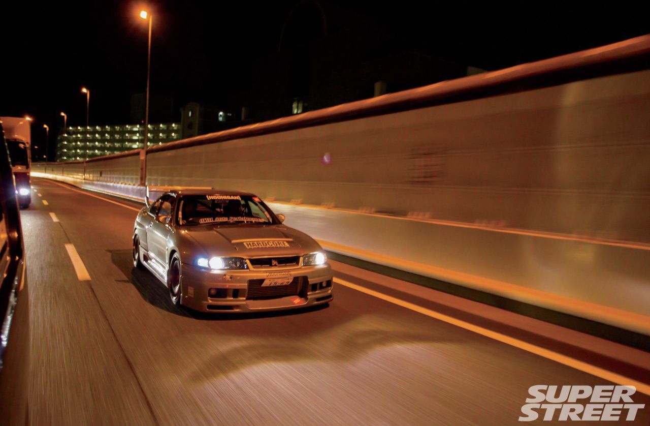 upyourexhaust:  Oval Auto R33 Nissan Skyline - Highway to HooningPhotos via SuperStreet