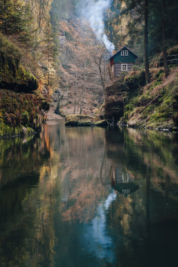 cabinporn:  Hrensko, Czech RepublicGorge in Hrensko, which is part of Bohemian Switzerland.  Jakub Fišer / @kubajszcom 