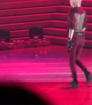jjonglee:  sungjong’s amazing butt