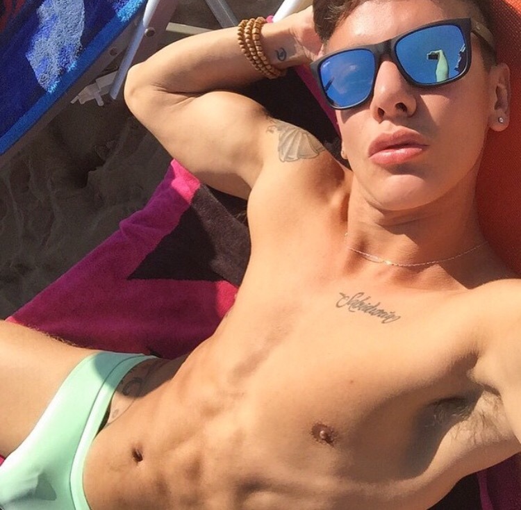 smoothboysworld:  wow, this boy is hot as fuck…