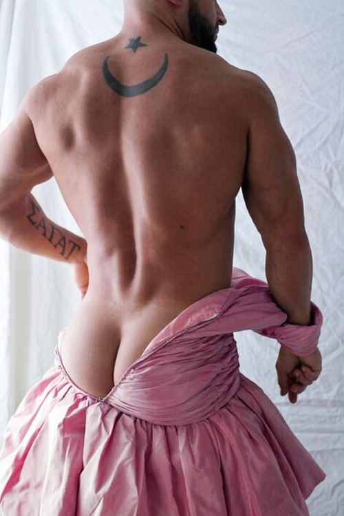 Je Ne Suis Pas François Sagat