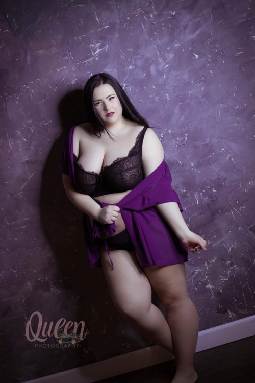 plussizepaige: robe/bra/panties: @lanebryantfollow my Instagram for more @paigebrecimodeling