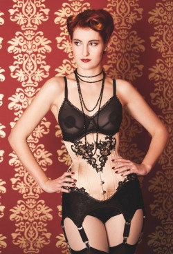 fortheloveofcorsets:Corset and lingerie: