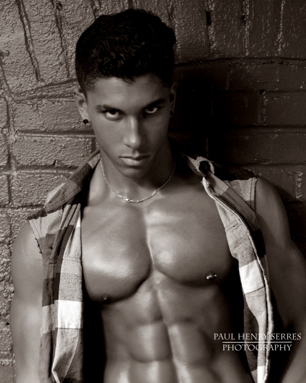 fitmen1:  Fitmen1Desrick Walcott by Paul Henry Serres