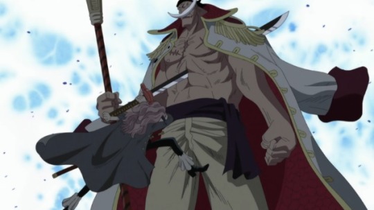 9GAG.TV on X: One Piece Mihawk's Sword Created In Real Life Is Something  We've All Been Waiting For   /  X