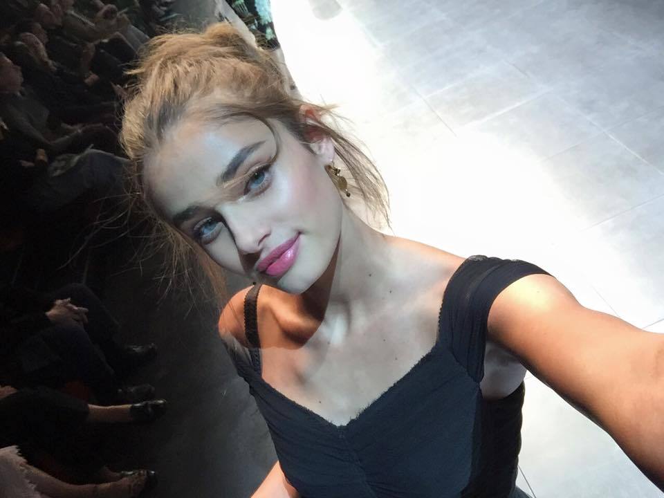 runwayandbeauty:  Taylor Marie Hill - DG selfie‬ mood, live from the ‪#‎dolcegabbana‬
