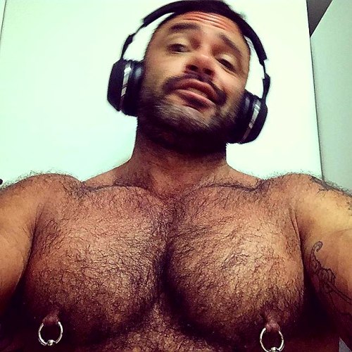 Nipple Addict