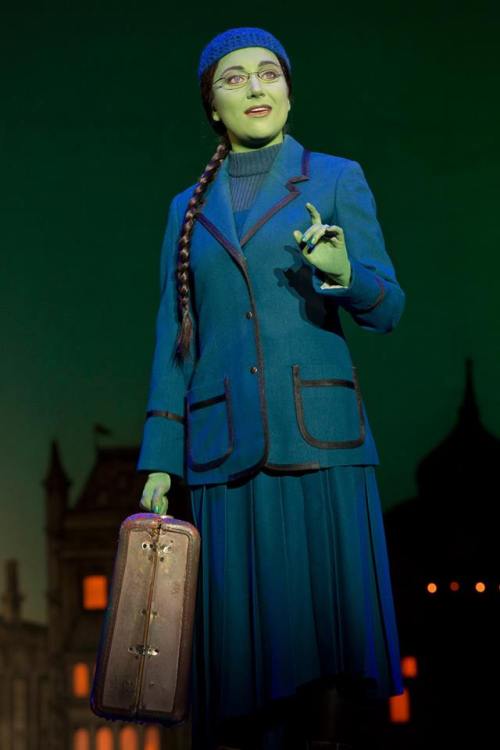 elphabaoftheopera:Elphaba + Suitcases