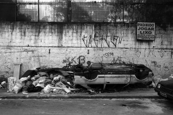 eastberliner:  it’s forbidden to dump garbage ! , SaoPaulo 2011 