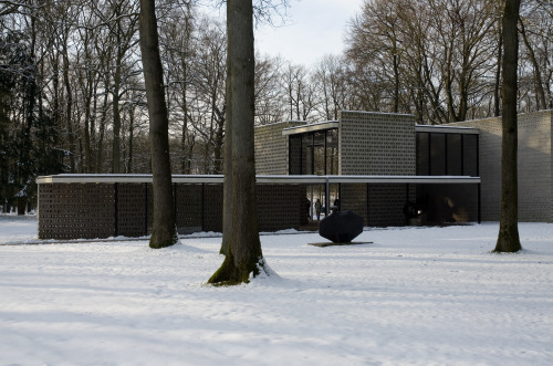fractalized: Sonsbeek pavilion, Kröller-Müller Museum, Otterlo, The Netherlands. Architect: G. Th. 