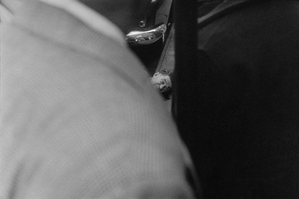 casadabiqueira:  Accident  Saul Leiter, c. 1955