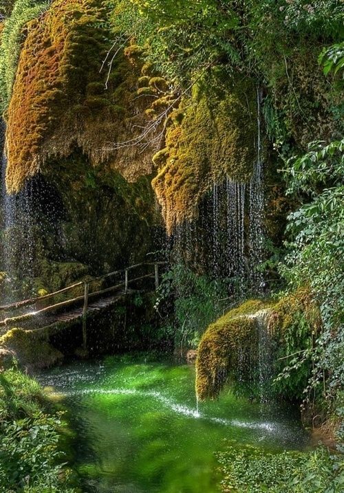 opticallyaroused:  Caves of St. Christopher Labonte, Italy