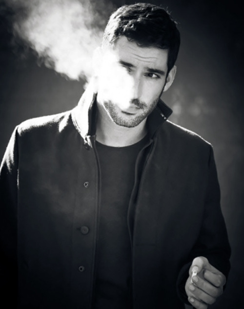 Welcome to hot guys, smokers, cute men and show-offs
