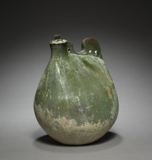 Leather Bag-Shaped Flask with Cover, 916, Cleveland Museum of Art: Chinese ArtFlasks like these deri