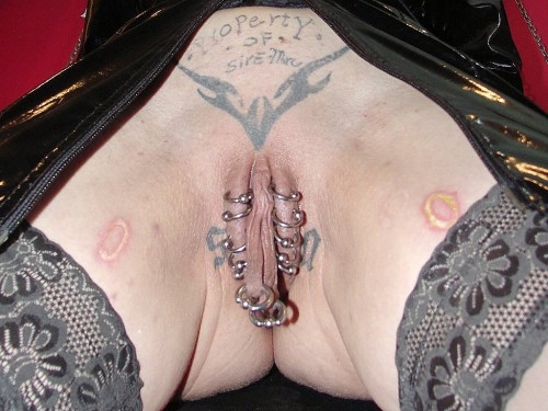 http://women-with-huge-labia-rings.tumblr.com/post/163599249761