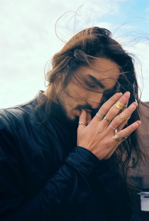 stay-flout:  Willy Cartier. Rings. Dope Fashion here The Fashion Hunter  