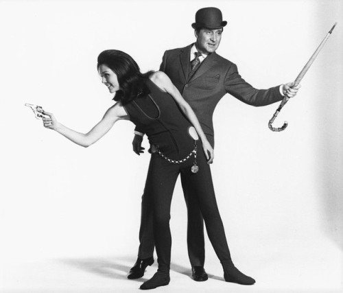 atomic-chronoscaph: Patrick Macnee and Diana Rigg - The Avengers (1965)