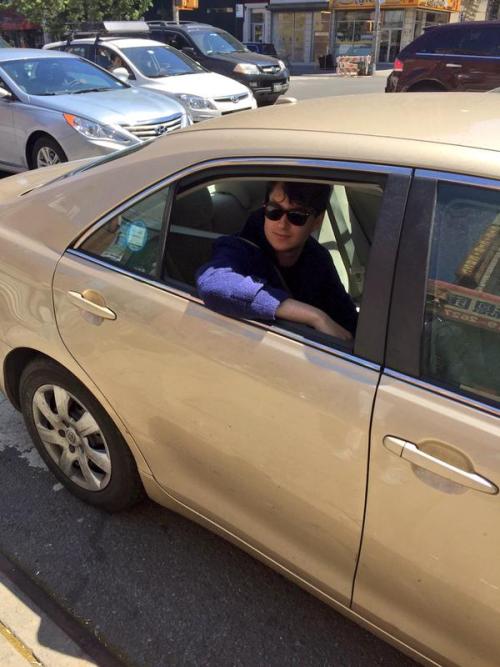 otachi: @devhynes: Riding dirty @arzE 