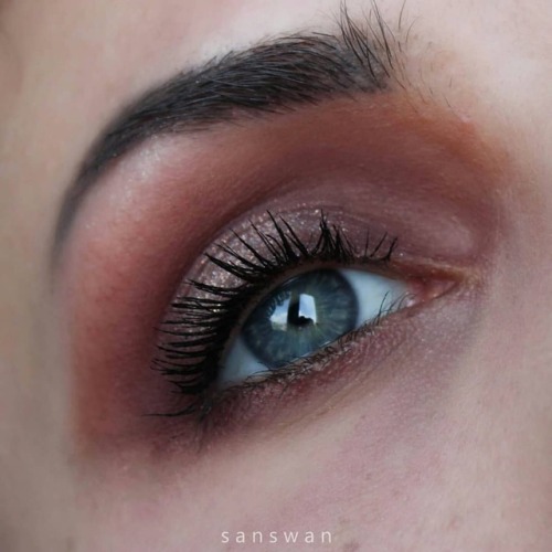 5 makeup with 1 palette. Quarto look con la Soul Blooming di Nabla. Post nella BIO. #nabla #GirlStuf