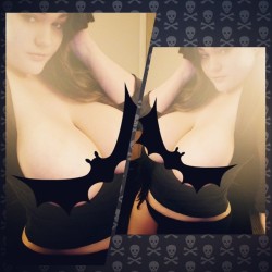 athenablaze:  #batsonmybewbs #butdontcallmebatbewbs