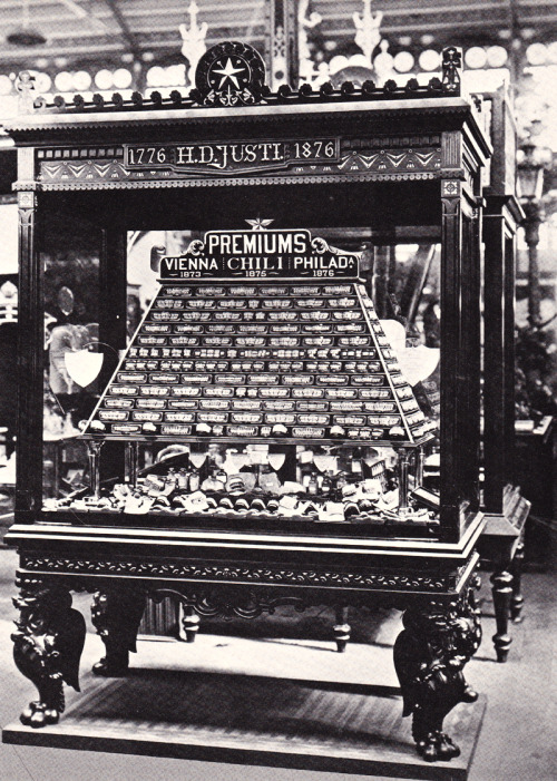 H. D. Justi&rsquo;s premium false teeth display 1876 Centennial Exposition, Philadelphia