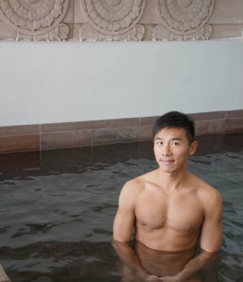 bbbtm13:  Can I share the jacuzzi with u, please? Reblog & follow me for more surprise! 