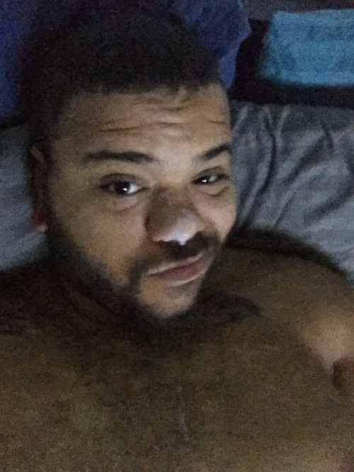 trueconfessionsofasluttyprude: I shot myself in the face