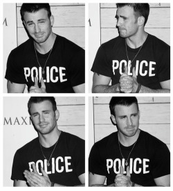 thebadandbeautiful:  Chris Evans